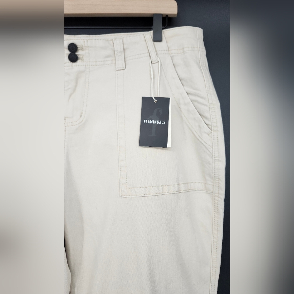 Flamingals NWT Womens Straight Leg Pants Size 4XL Khaki Neutral Normcore Staple - Picture 4 of 9